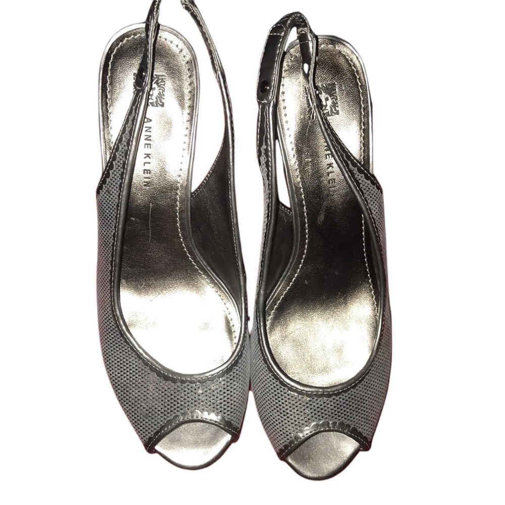 𝅺anne Klein open toe heels